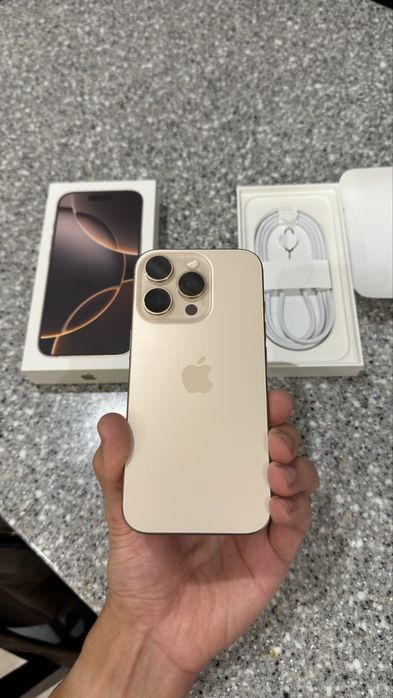 Продам Iphone 16 pro 256 gb