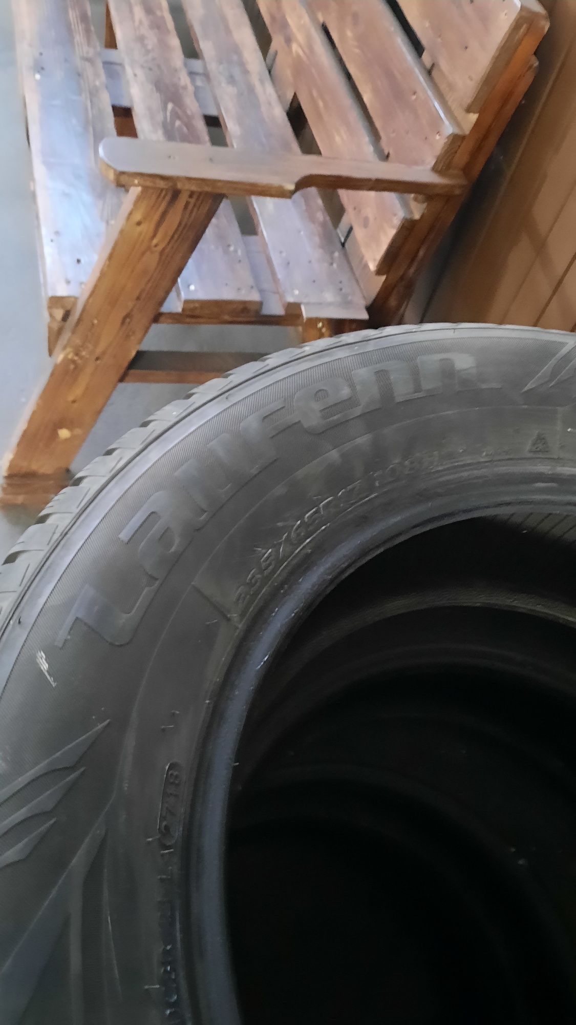 Зимни гуми 235 /65 /17