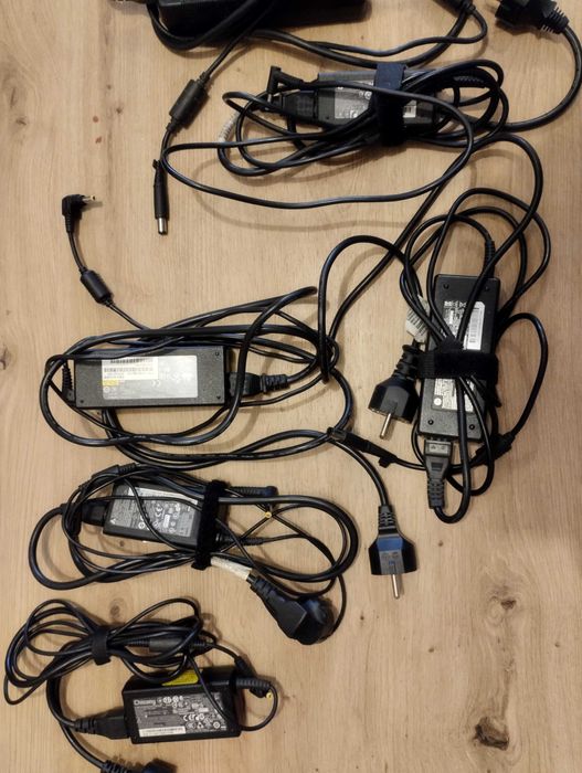 зарядно за лаптоп Lenovo, IBM, Dell, Hp, Acer, Asus, Fujitsu, Toshiba