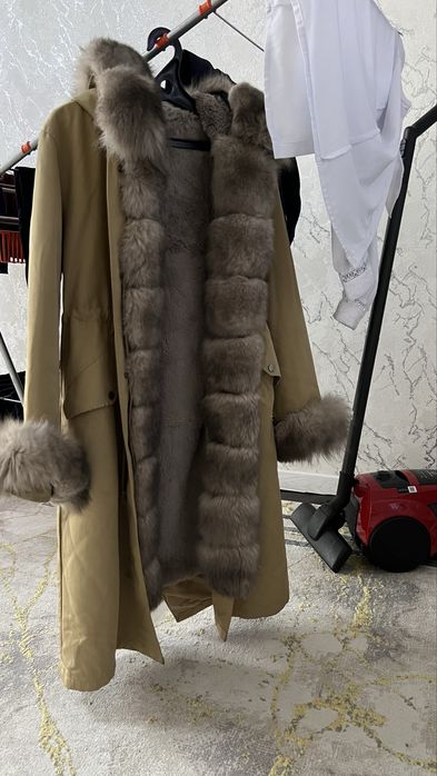 Парка почти новый