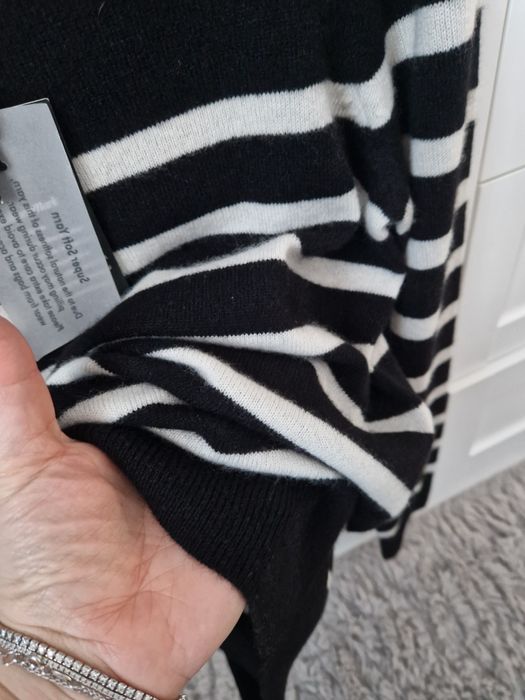 Nou! Pulover 100% casmir