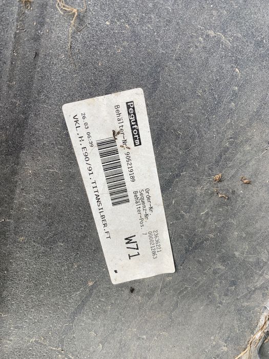 Vând bară spate pentru  BMW e90/e91