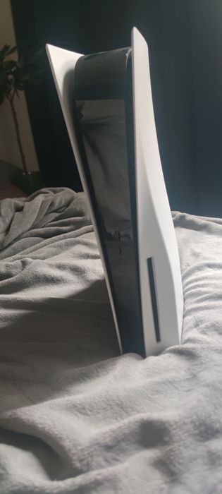 Vand consolă ps5+ controller