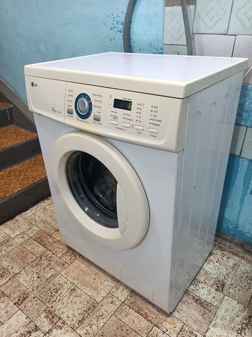 LG 5kg. В отличном состоянии.