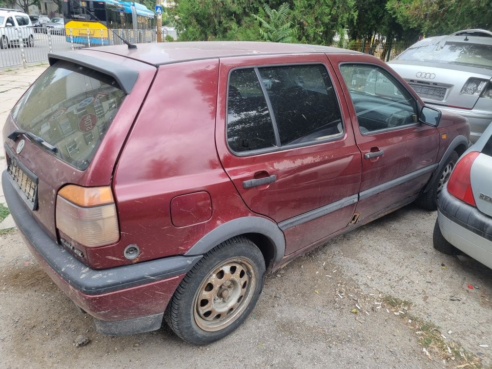 На части VW Golf 3 1.8 90к.с.