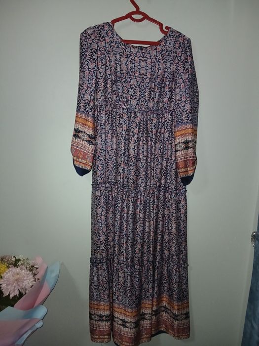 Ayollar uchun nimcha dvoyka va uzun koylaklar