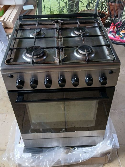 Aragaz ElectroluxEKG61185OX, aprindere electrica,plita,grill,inox 60cm