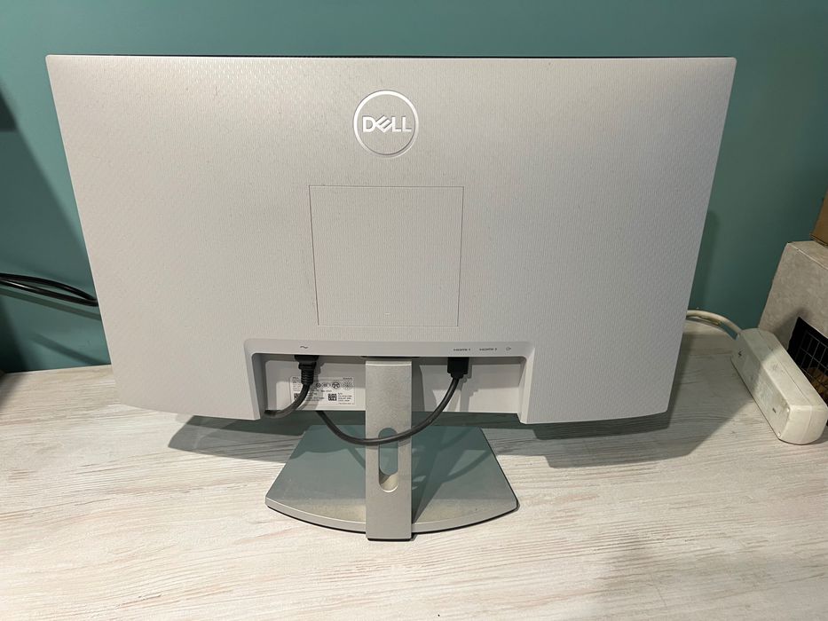 Монитор DELL 24 инча