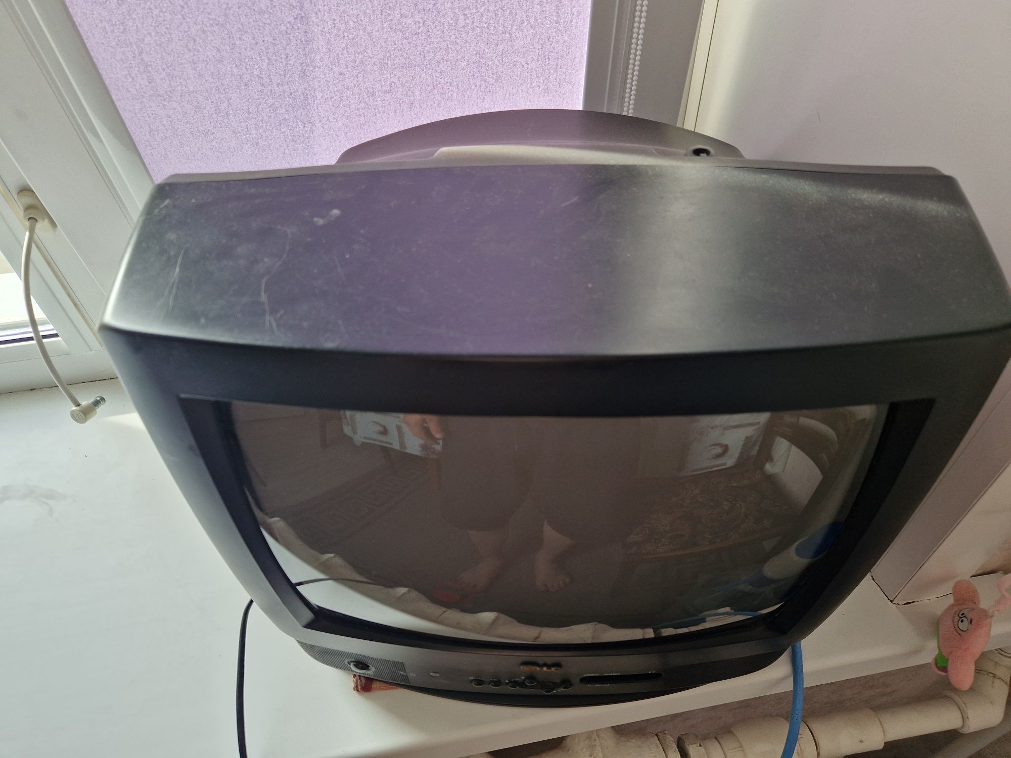 Телевизор LG диагональ 36см