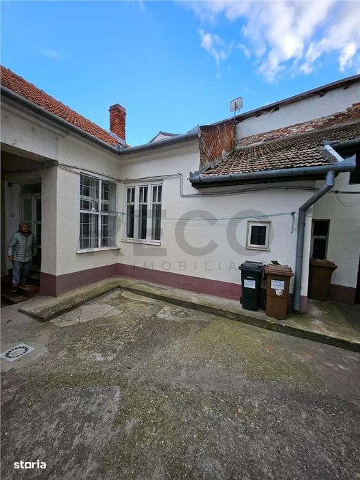 RECO Casa ultra-centrala cu 3 camere .