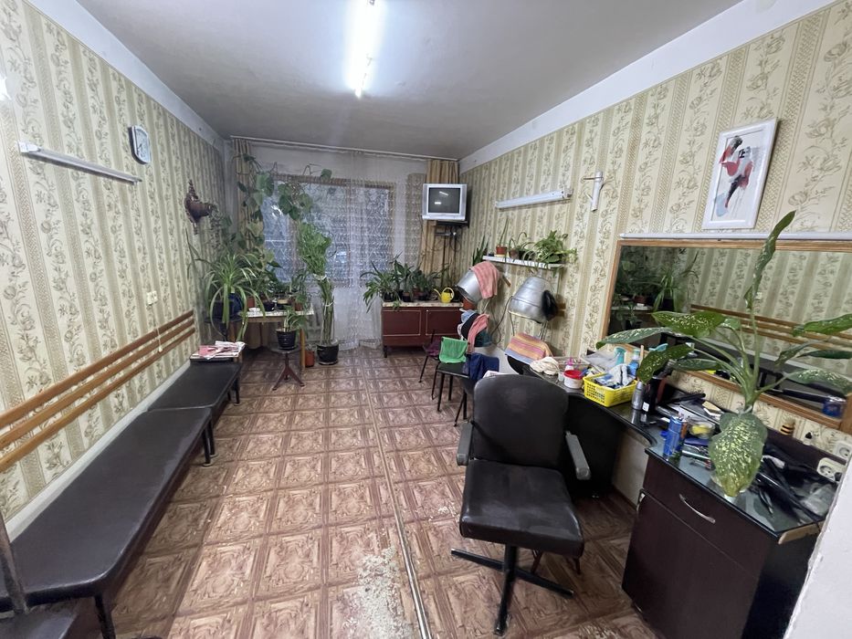 chlonzor 19 bozorchada srochna sotiladi