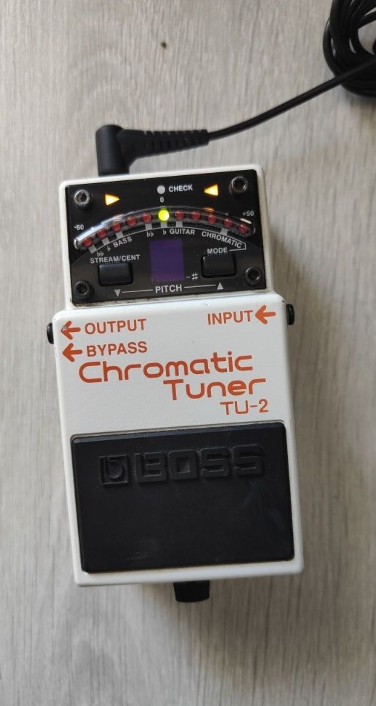 Pedala efecte BOSS TU-2 Chromatic Tuner Pedal