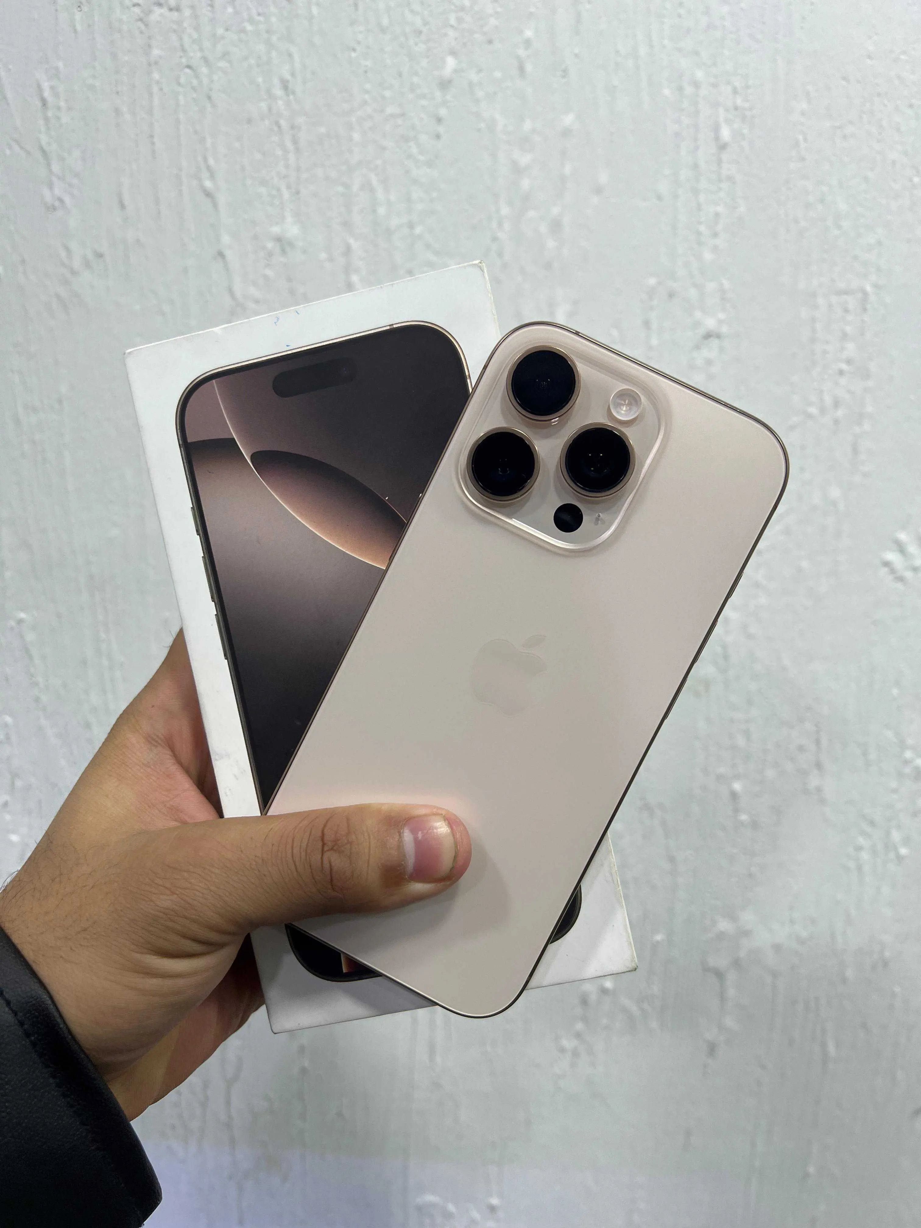 iPhone 16 pro 128gb