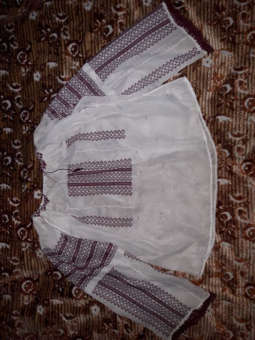 Ie si catrință costum popular