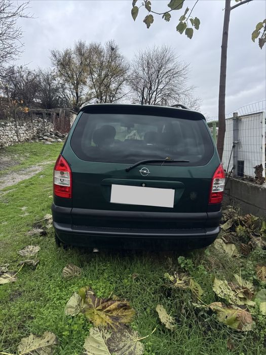 Opel zafira на части