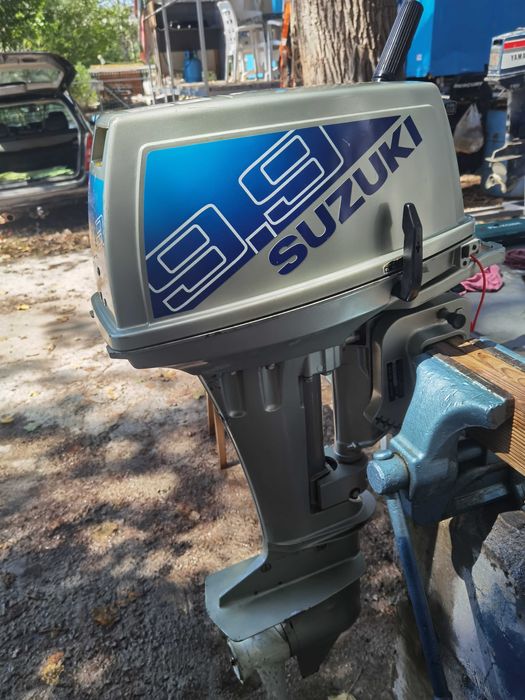 Извънбордов двигател Suzuki DT9.9