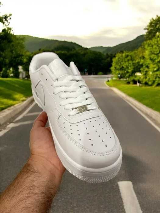 Adidasi Unisex Noi Nike Air Force 1 White