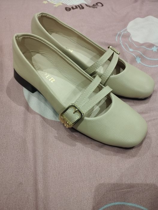 Yaxshi tufli xitoyniki razmeri kattaroq keldi manga oling