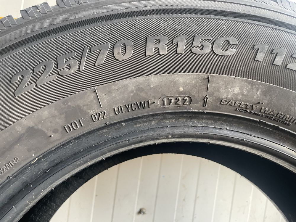 2бр. Kumho Winter Portran CW11 225/70/15C, 6мм, ДОТ 2022