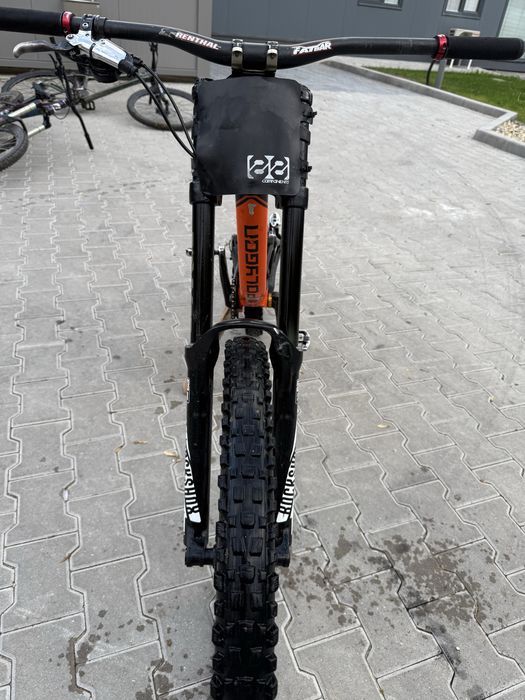 колело Polygon colosus dh9 2019