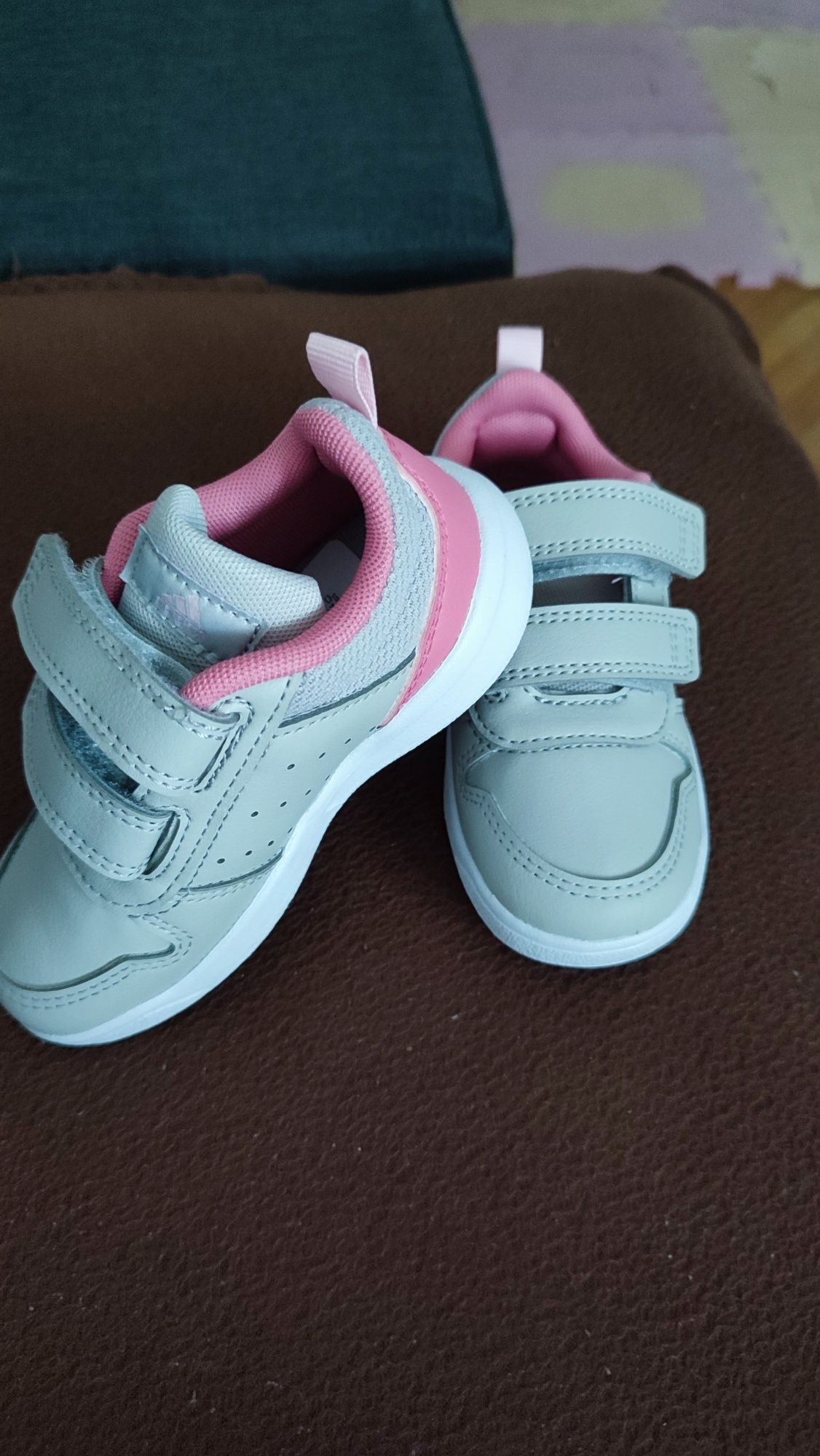 Нови маратонки Adidas