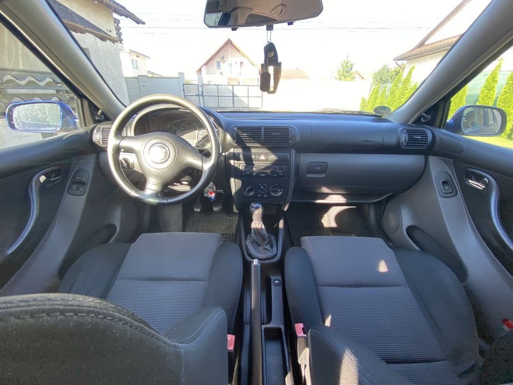 Vand Seat Leon din 2003