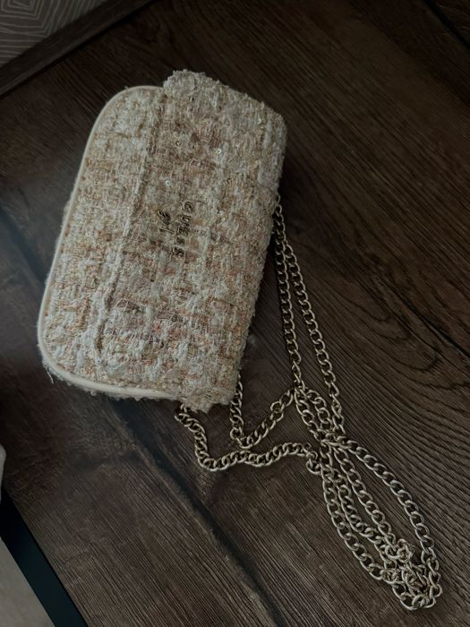 Оригинална дамска чанта GUESS