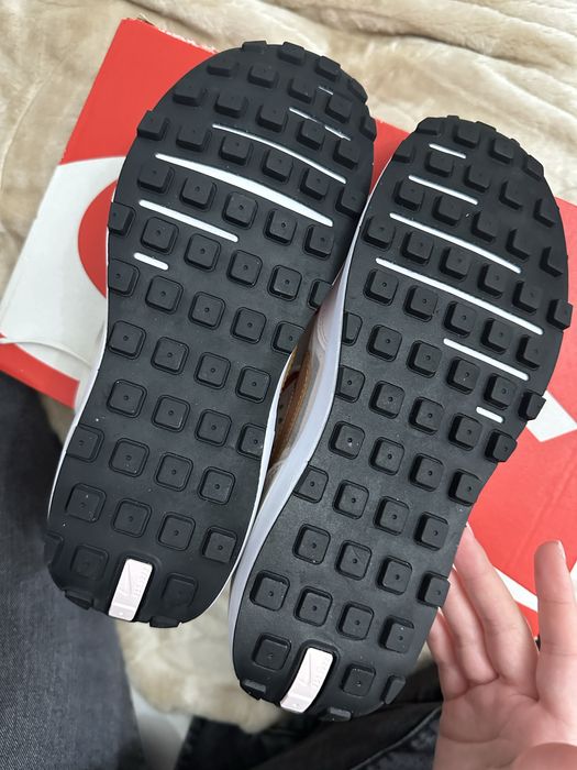 Adidasi Nike Waffle One