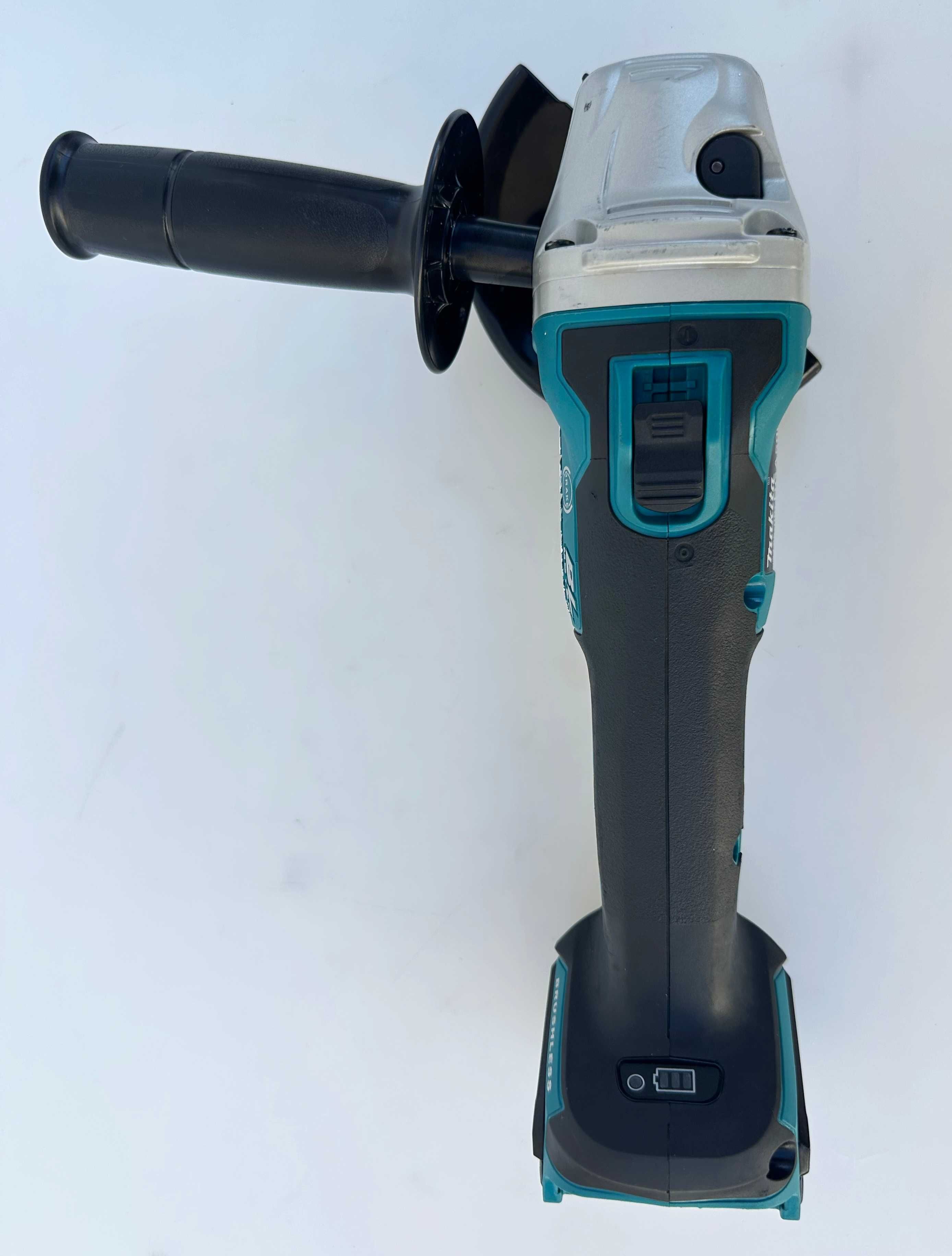 Makita DGA506 - Безчетков ъглошлайф 18V неразличим от нов 2024г.