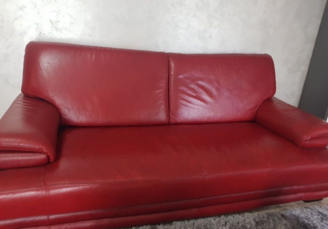 Set canalele din piele naturala marca Regal Mobilier Iasi