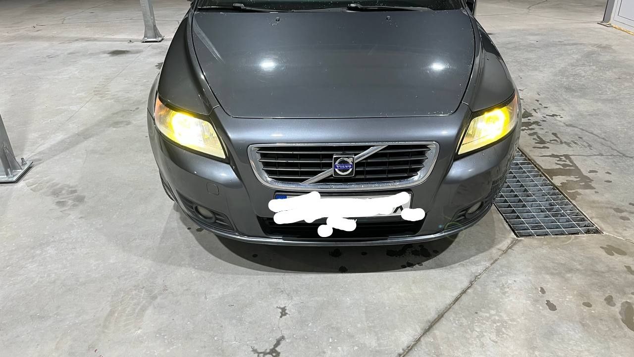 Volvo v50 2.0D 2008 г.