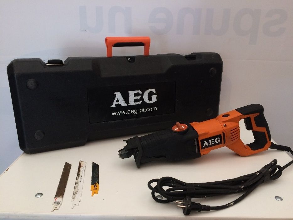 Ferastrau longitudinal / sabie AEG US 900 XE