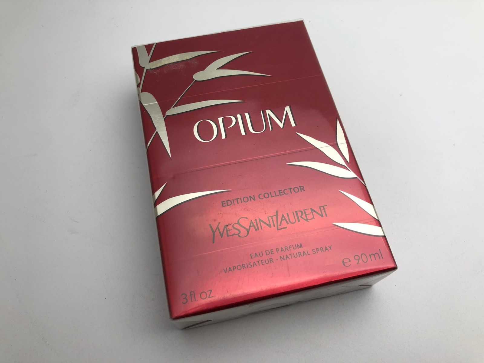 Продавам ползван парфюм Opium YSL