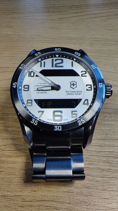 Часовник Victorinox Chrono XLS MT