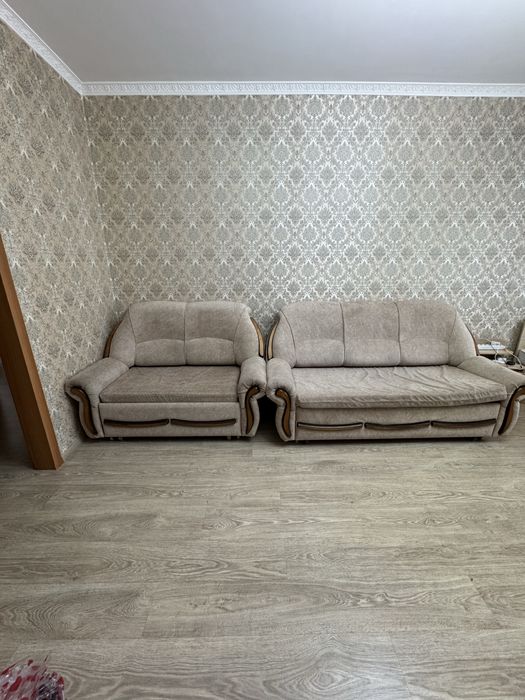 Продам 2 дивана