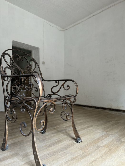 Кованые кресла из литого металла, ручная работа. 8 штук сразу
