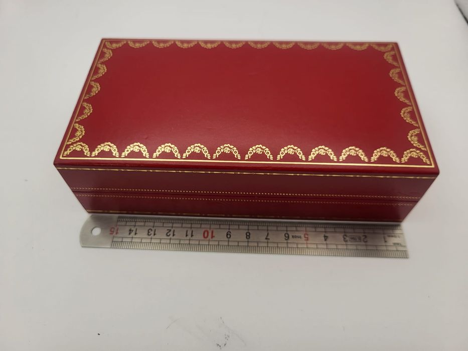 Cartier .Must de Cartier CUTIE de Prezentare Ochelari Rosie 
Originala