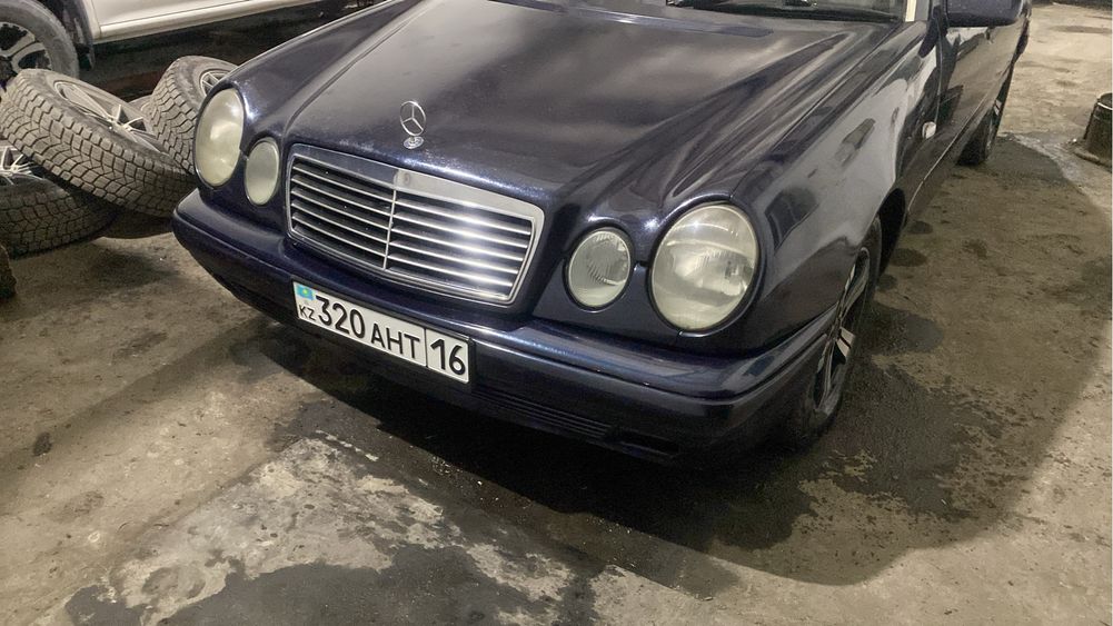 Мерседес w210