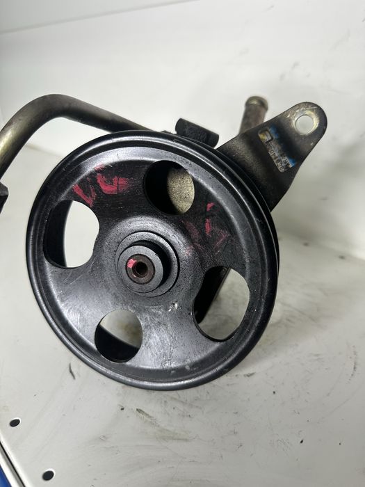 Насос гидроусилителя руля (ГУР) Nissan Infinit для двигателей серии VQ