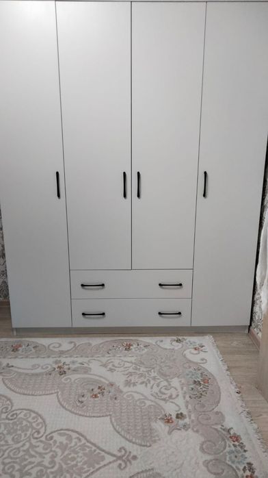 Шкаф спальний,в отлично состояний