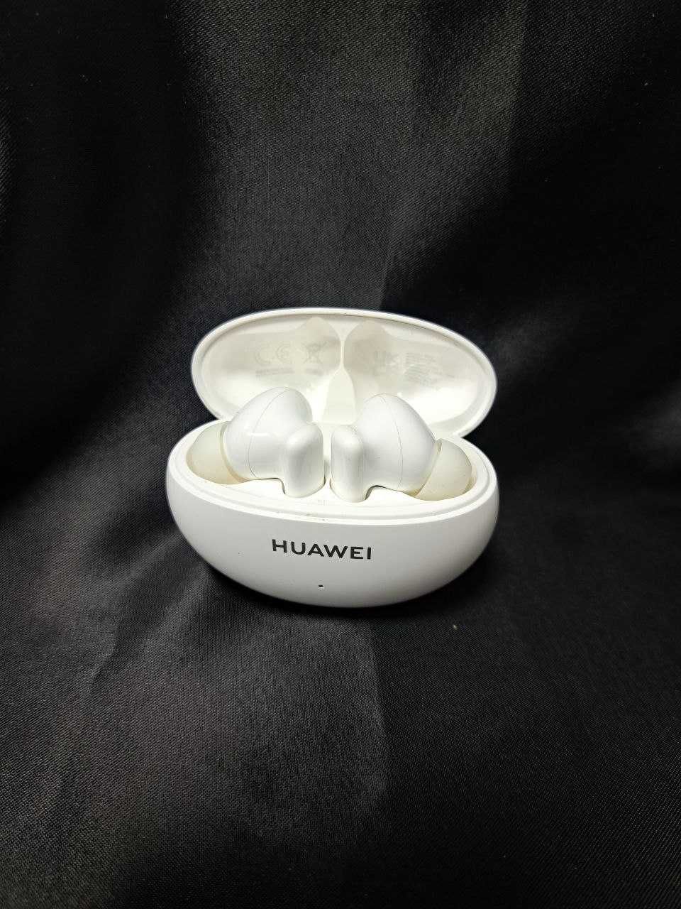 Huawei FreeBuds 5i ( лот 270381 г. Кокшетау, ул. Абая 128, 21)