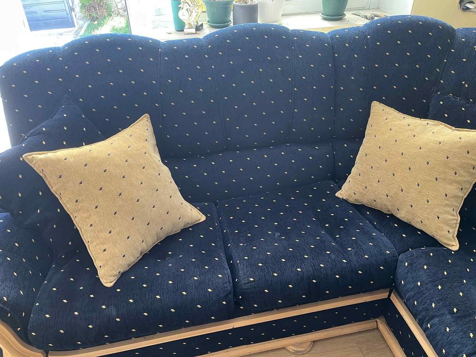 Голям ъглов диван