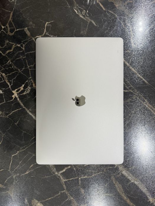 Apple MacBook Pro 16 inch. A2141/ i7/16/512/4GB DDR6