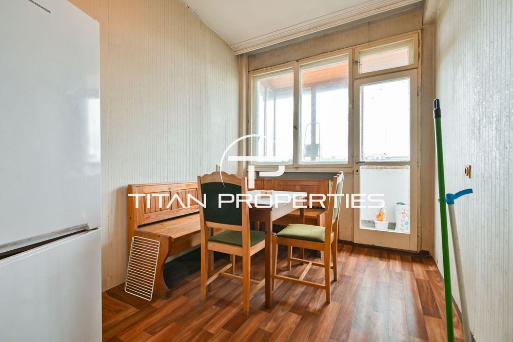 Продава се Четиристаен апартамент в София, Оборище - 150 кв.м за 3000 €/кв.м - Снимка #6