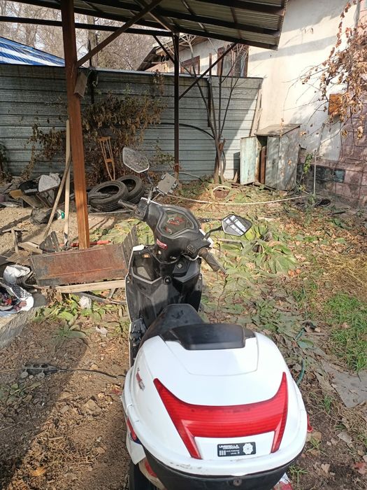 Продам мопед на полном ходу с документами тех паспорт и тд.