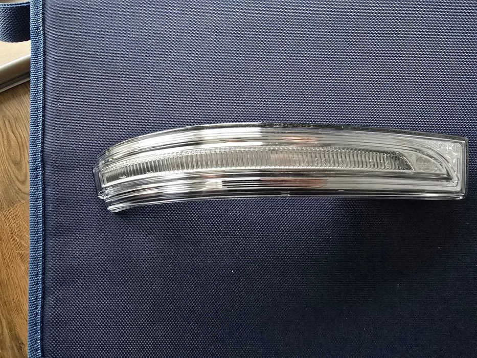 Мигач за дясно огледало Хюндай Туксон