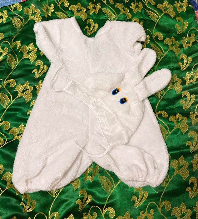 Костюм зайчика, на возраст от 1 до 3 лет