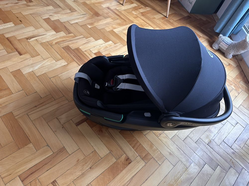 Maxi Cosi Coral 360. / 530лв За монтаж с колани. До 75см/12кг