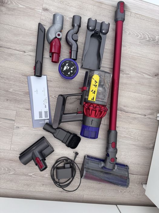 Aspirator Dyson cyclone V10