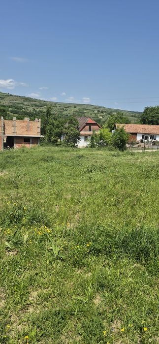 Vând teren intravilan Feiurdeni